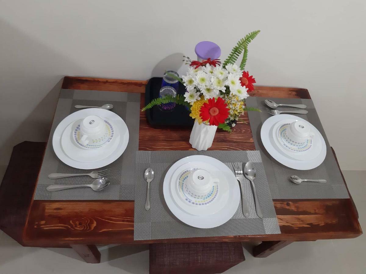 A Cozy Fully Furnished Private Room In Condominium Unit. 宿务 外观 照片